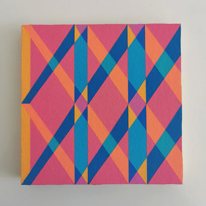 “B PV19 PR122” – small abstract canvas painting with a geometric pattern in pink, teal and yellow on a white background. Part of the B.E.L.O.N.G.I.N.G modular series by Victoria Mardon.