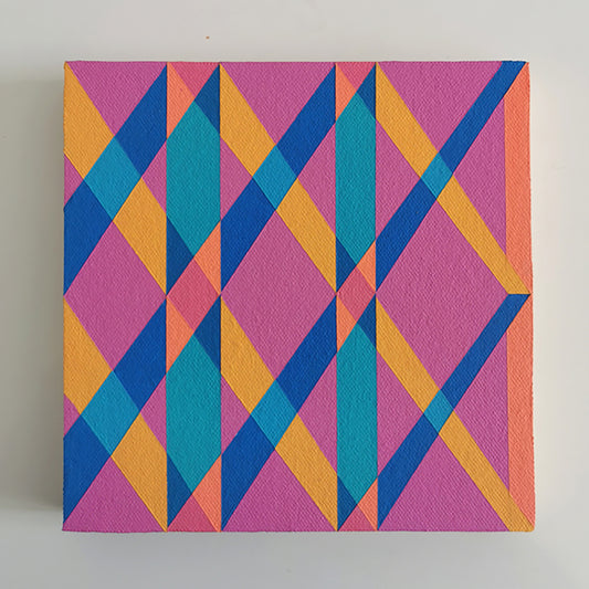 “L PV19 PR122” – small abstract canvas painting with a geometric pattern in pink, teal and yellow on a white background. Part of the B.E.L.O.N.G.I.N.G modular series by Victoria Mardon.